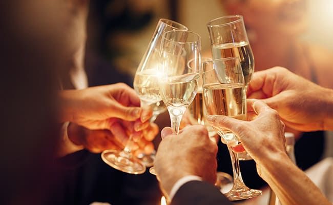 Traiteur à Mougins Mouans Sartoux pour événements familiaux : mariage, anniversaire, baptême...