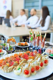 Corporate catering delivery on the Côte d'Azur